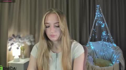 Stacy Mon Tue Wed Thu Fri Sun GMT GMT 3 1000am - 0400pm  online show from 9, 10, 2025