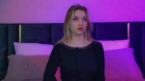 StacyEvances online show from 15, 2, 2026