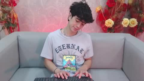 Snapshot of star_boyx chatting on 15, 9, 2025 star_boyx online show from 15, 9, 2025