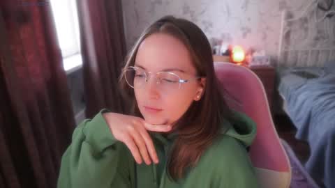 Snapshot of star_shopping chatting on 2, 3, 2026 Alice online show from 2, 3, 2026