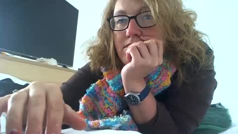 starlagurl online show from 13, 12, 2024