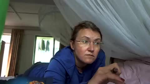 starlagurl online show from 15, 2, 2025