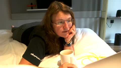 starlagurl online show from 21, 2, 2025