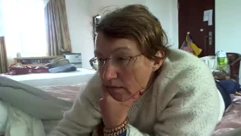 starlagurl online show from 25, 2, 2025