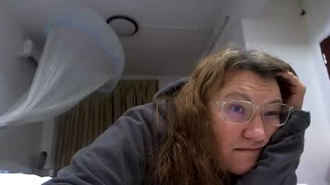 starlagurl online show from 12, 3, 2025