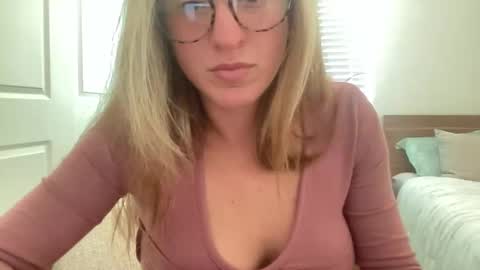 Stassiethatsororitygirl online show from 9, 1, 2025