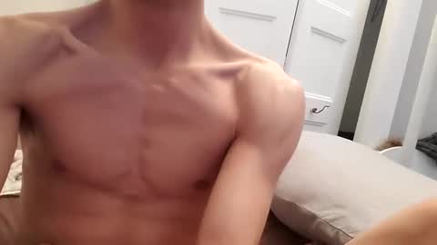 Snapshot of steevident chatting on 18, 2, 2025 STEEVIDENTACHATTE online show from 18, 2, 2025