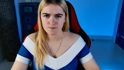 Snapshot of stef_nicks chatting on 24, 10, 2025 stef_nicks online show from 24, 10, 2025