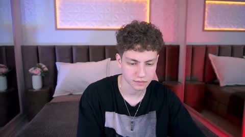 Esrefan online show from 7, 2, 2026