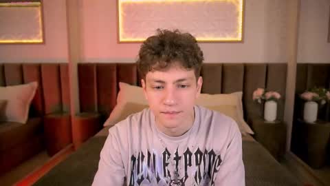 Esrefan online show from 19, 2, 2026