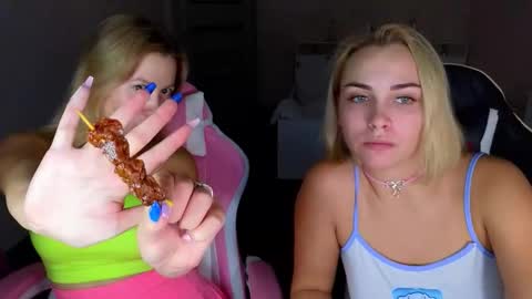 stefany_and_bettany online show from 25, 9, 2025