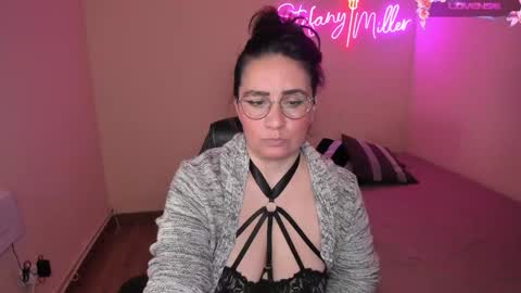 stefany online show from 31, 12, 2024