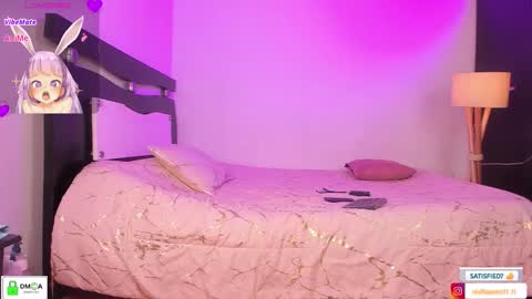 Snapshot of stefiqueen_11_ chatting on 28, 10, 2025 StefBri online show from 28, 10, 2025