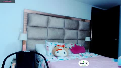 Snapshot of stefy810675 chatting on 14, 10, 2025 Stefany online show from 14, 10, 2025