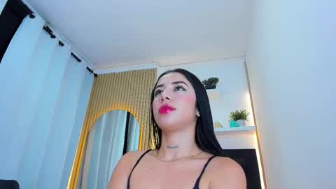 Snapshot of steisy_star chatting on 22, 12, 2025 Steisy online show from 22, 12, 2025