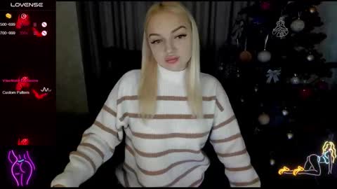 Snapshot of stella__cox chatting on 20, 12, 2025 Stella Cox online show from 20, 12, 2025