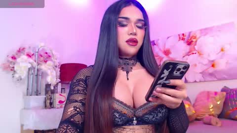 CALL ME STELLA online show from 16, 12, 2025