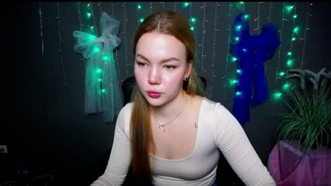 Snapshot of stellalights chatting on 27, 11, 2025 stellalights online show from 27, 11, 2025