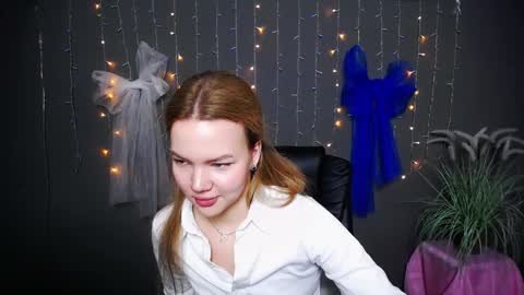 Snapshot of stellalights chatting on 1, 12, 2025 stellalights online show from 1, 12, 2025