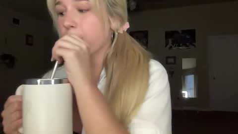 stellaraexox online show from 15, 10, 2025