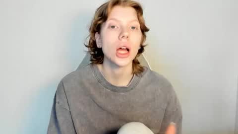 Snapshot of stellaswen chatting on 5, 3, 2026 S T E L L A online show from 5, 3, 2026