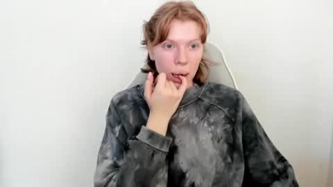 Snapshot of stellaswen chatting on 11, 3, 2026 S T E L L A online show from 11, 3, 2026