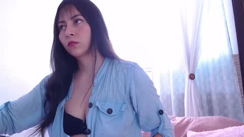 Snapshot of step_daughter_ chatting on 12, 1, 2025 MIA online show from 12, 1, 2025