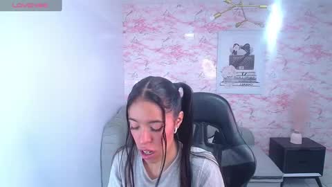 Stephania online show from 7, 12, 2024