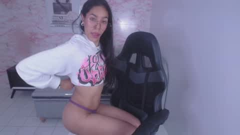 Stephania online show from 10, 12, 2024
