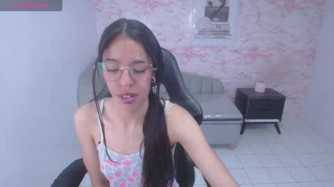 Stephania online show from 17, 12, 2024