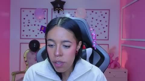 Snapshot of stephania_t chatting on 16, 10, 2025 Stephania online show from 16, 10, 2025