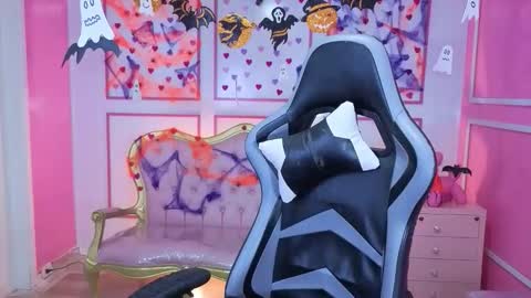 Snapshot of stephania_t chatting on 29, 10, 2025 Stephania online show from 29, 10, 2025