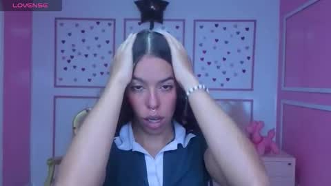 Snapshot of stephania_t chatting on 4, 11, 2025 Stephania online show from 4, 11, 2025