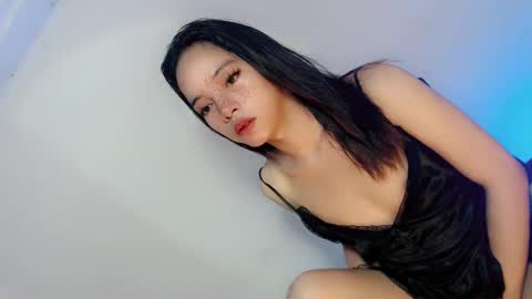 STEPHANIE online show from 3, 2, 2025