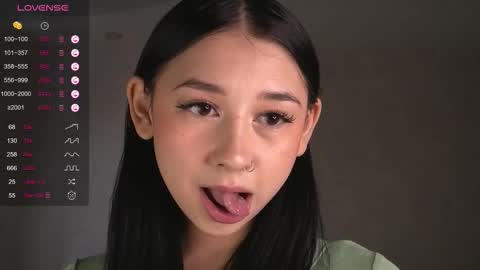 Snapshot of stephaniesally chatting on 8, 10, 2025 Sonya online show from 8, 10, 2025