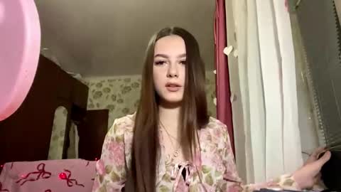 Stephani online show from 5, 3, 2026