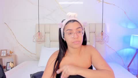 Stefanny online show from 16, 12, 2024