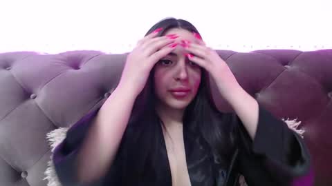 Snapshot of stepmommy19 chatting on 18, 2, 2025 StepMommy19 online show from 18, 2, 2025