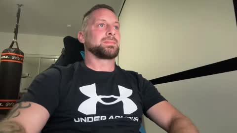 Snapshot of steve897819 chatting on 10, 9, 2025 steve897819 online show from 10, 9, 2025