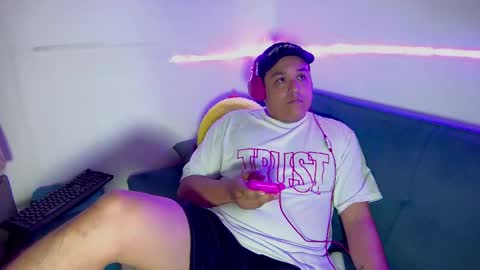 steven_88519 online show from 3, 12, 2025