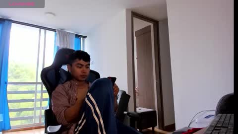 Snapshot of steven_twink07 chatting on 18, 10, 2025 Esteban online show from 18, 10, 2025