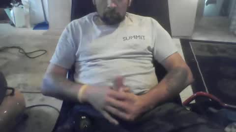 Snapshot of steveneg13 chatting on 14, 10, 2025 Steveneg13 online show from 14, 10, 2025