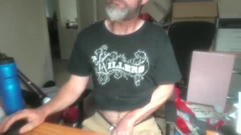 Snapshot of stevethetigerr chatting on 2, 3, 2025 SteveTheTigerr online show from 2, 3, 2025