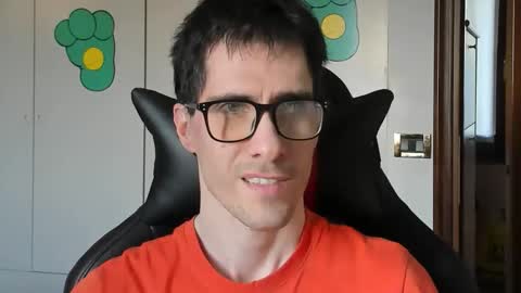 Snapshot of stevex870 chatting on 10, 10, 2025 Steve online show from 10, 10, 2025