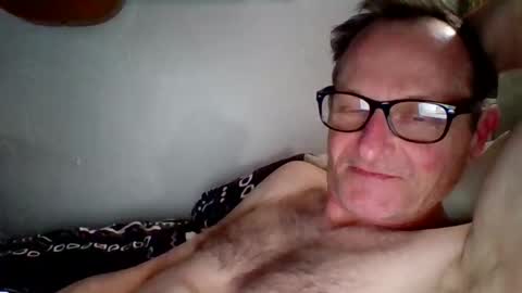 steviehard7 online show from 17, 1, 2025