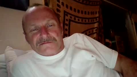 Snapshot of steviehard7 chatting on 1, 11, 2025 steviehard7 online show from 1, 11, 2025