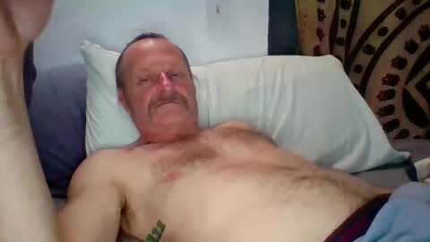 Snapshot of steviehard7 chatting on 17, 11, 2025 steviehard7 online show from 17, 11, 2025