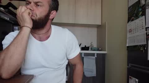 Snapshot of stewart_benzo chatting on 13, 10, 2025 Stewart Barnz online show from 13, 10, 2025
