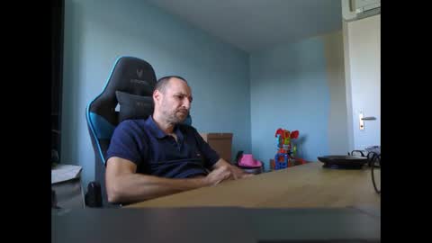 stickolive1 online show from 18, 9, 2025