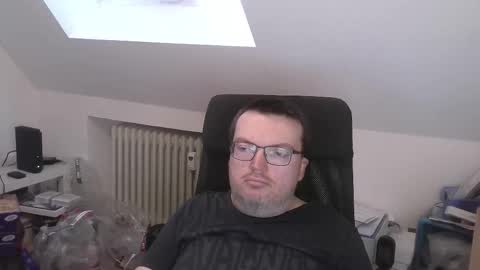 Oliver online show from 5, 3, 2026